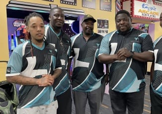 noble mens bowling team wearing teal and black team shirts